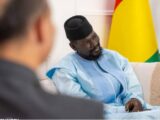 Mamadi Doumbouya reçoit des messages de félicitations de la France et du Maroc
