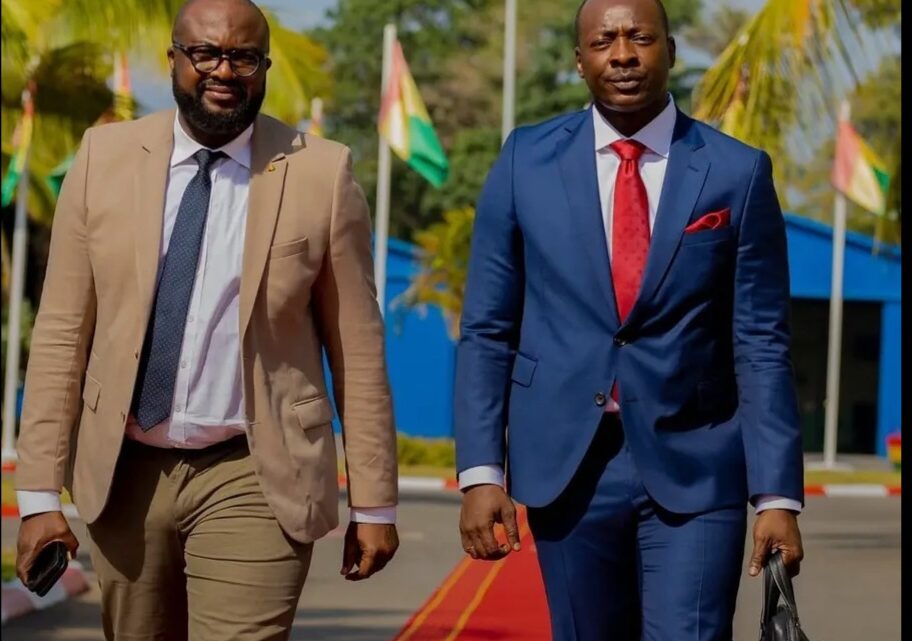 Mamadi Doumbouya reconduit Djiba Diakité et Amara Camara, Papa Fofana nommé chef de cabinet