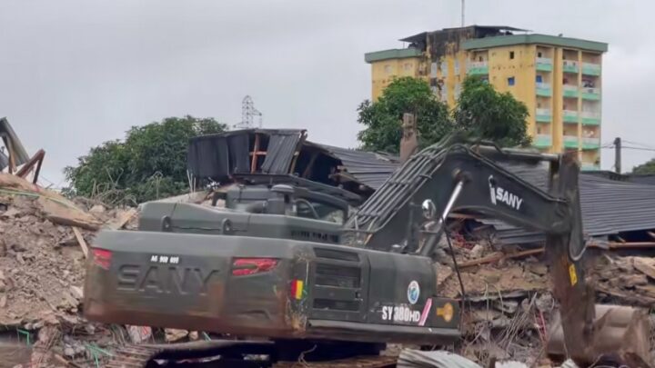 Hafia : 4 morts et 9 personnes extraites des décombres après l’effondrement d’un immeuble R+5