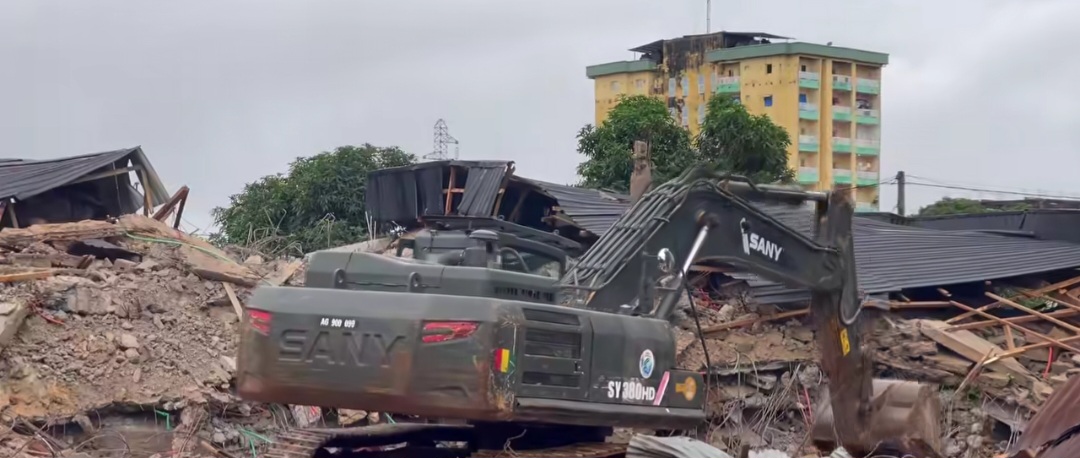 Hafia : 4 morts et 9 personnes extraites des décombres après l’effondrement d’un immeuble R+5