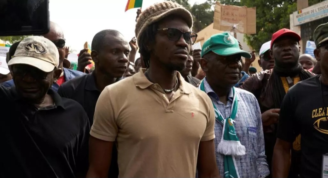 Mali : Ras Bath face à la justice, le chroniqueur nie toutes les accusations