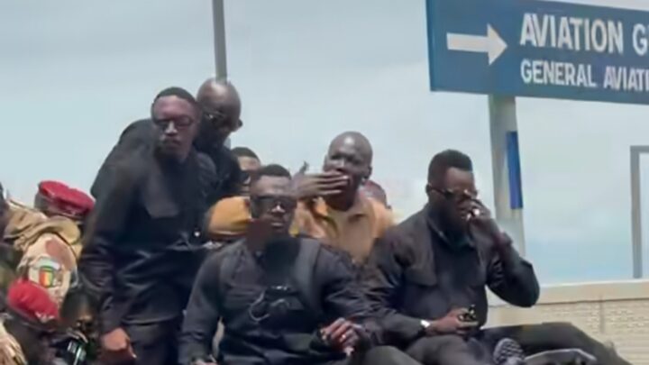 Mamadi Doumbouya de retour à Conakry après ses congés en Grèce