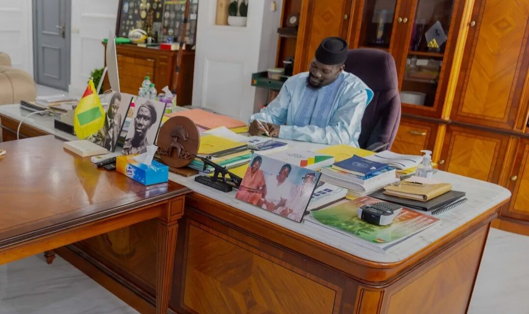 Guinée : après le limogeage de deux ministres, Mamadi Doumbouya affiche sa fermeté contre la corruption
