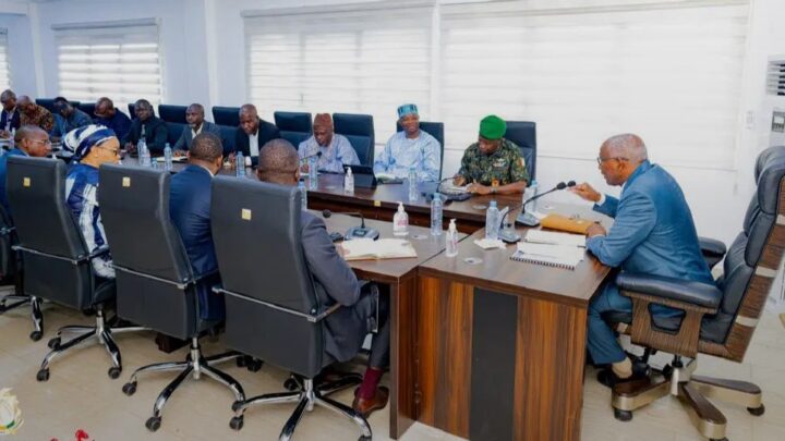Le Premier ministre échange avec les inspecteurs généraux sur la gouvernance publique