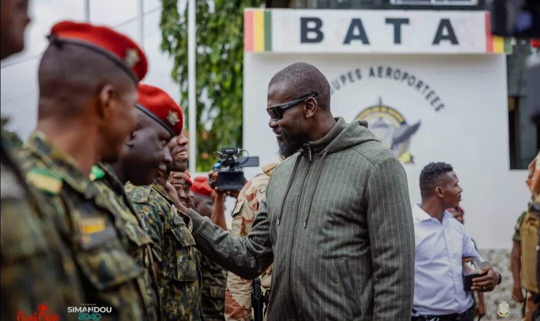 Guinée : Mamadi Doumbouya au camp Alpha Yaya Diallo et à Dar es-Salam