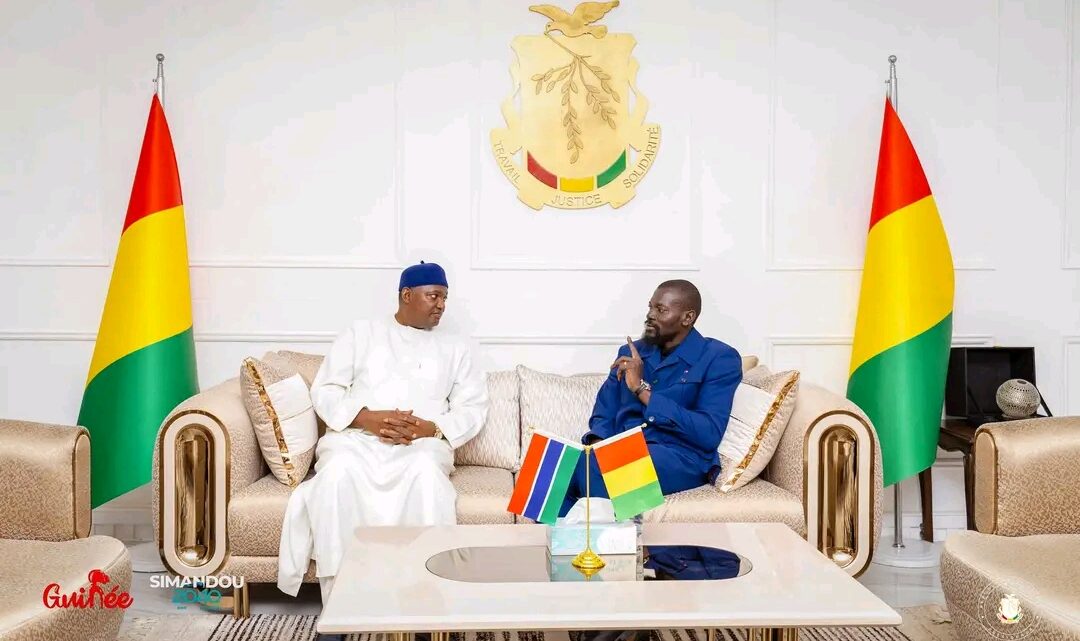 Renforcement des relations bilatérales entre Banjul et Conakry : le Président de la République, S.E Mamadi DOUMBOUYA reçoit son homologue gambien S.E Adama BARROW