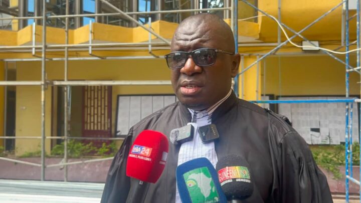 Procès d’Algassimou Diallo : « On ne peut pas le juger en son absence », réagit Me Moussa Diallo
