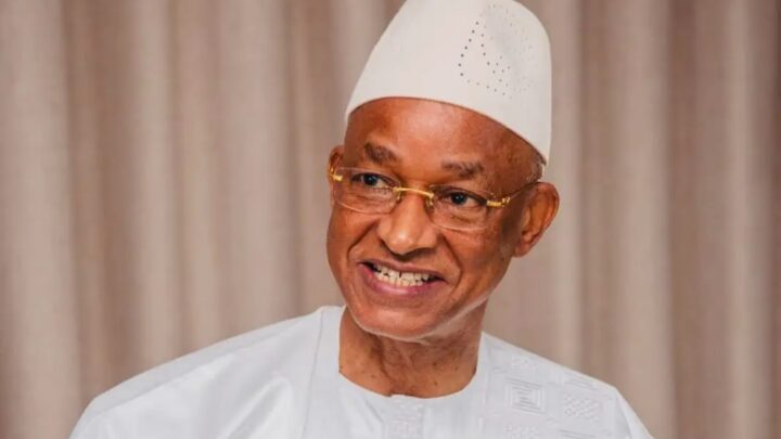 Cellou Dalein Diallo empêché de voyager : l’UFDG affirme que son passeport a été révoqué