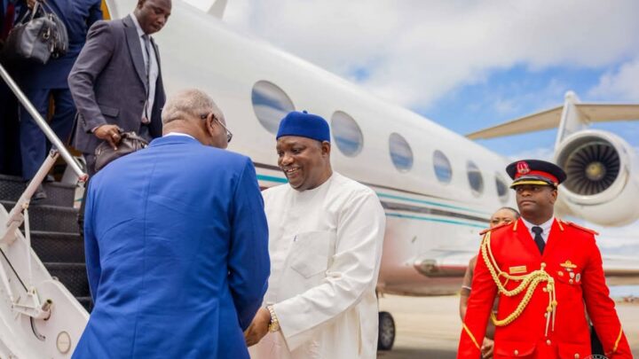 Guinée-Gambie : Adama Barrow à Conakry pour renforcer la coopération entre les deux pays