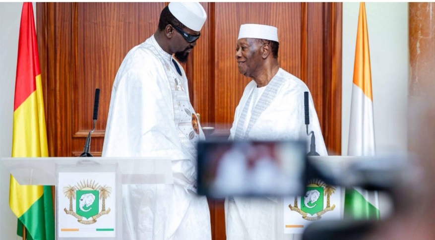 Côte d’Ivoire : Mamadi Doumbouya reçu par Alassane Ouattara à sa résidence