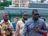 Mamadi Doumbouya de retour en Guinée après sa visite en Côte d’Ivoire