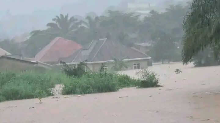 De fortes pluies provoquent d’importantes inondations à Manéah