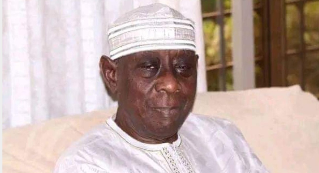 Décès de Cheikh Hamidou Kane : Bassirou Diomaye Faye rend hommage à l’écrivain