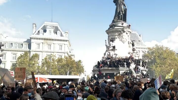 France : 800 000 manifestants mobilisés, des violences éclatent dans plusieurs villes