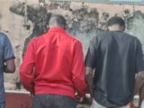 Conakry : quatre suspects présentés à la police pour des vols de véhicules